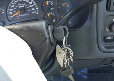 2007 Chevrolet Silverado 1500 Classic Work Truck from USA, damaged, VIN 1GCEC14X87Z116188